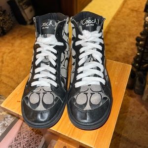 Coach 7B Ellis Hightop Logo Sneakers
